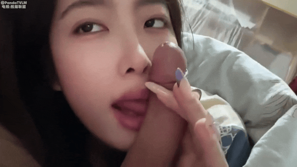 推荐必看！电报合集 近期露脸泄密啪啪合集 众多极品美女自慰口交啪啪 每一个都很顶-2.gif