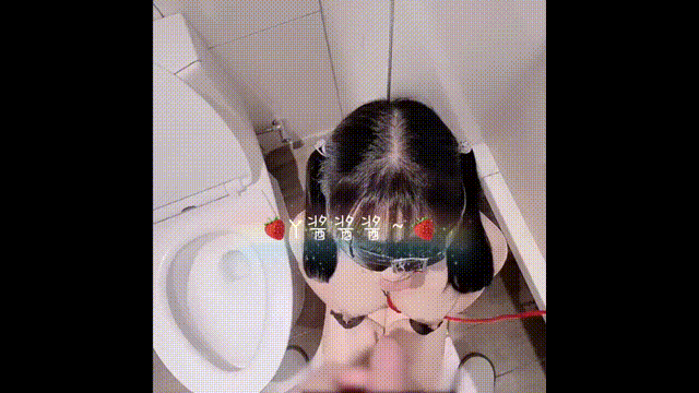 Y酱酱酱 – (含新增) 完整版小视频合集[836M/158P+46V]夸克-1.gif