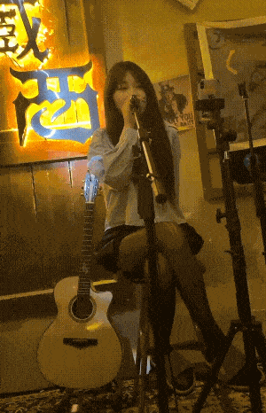 111506uaeheexvy48gy08y.gif